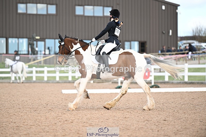 240324A-130544-02780 - Novice 27, 12.30 to 13.50