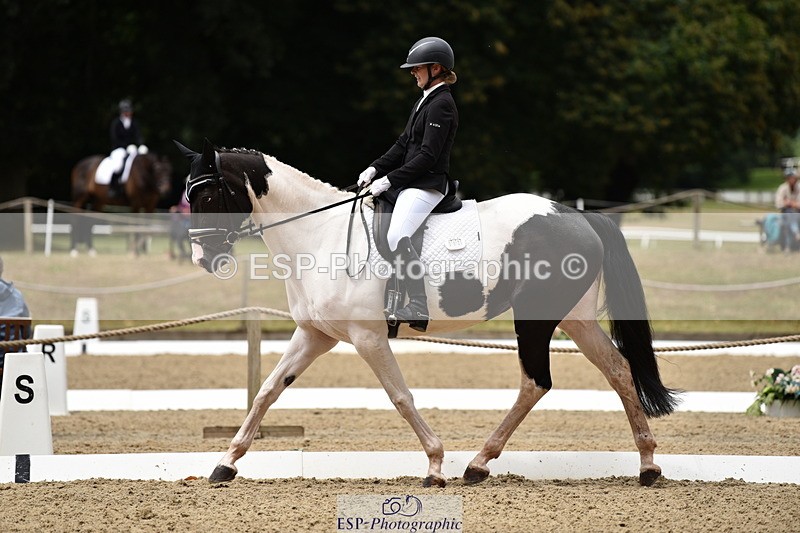 140110A-011914-10888 - 002-Michelle.Wallis-Alvescot.Winning.Mood