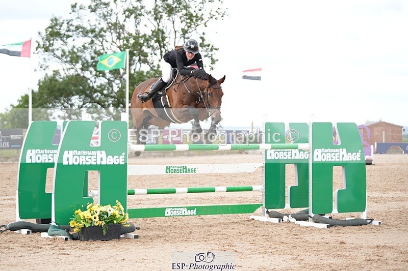 250801-110650-04855 - Cls 14 Snr Fox 1st Rnd