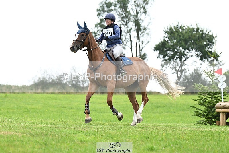 240831A-155619-04962 - 219-Julie.Milkins-R-GIUPETTE.DI.NALA