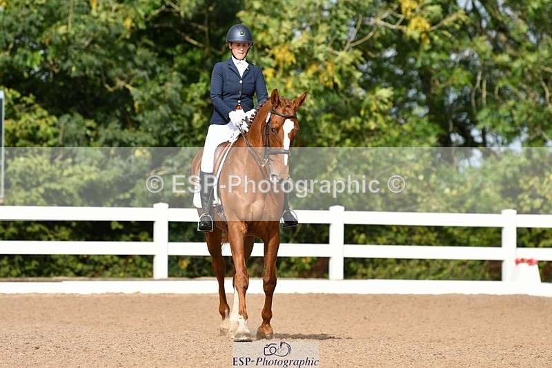 250906-103259-00655 - 037-Anna.PriceMajor.Flyer