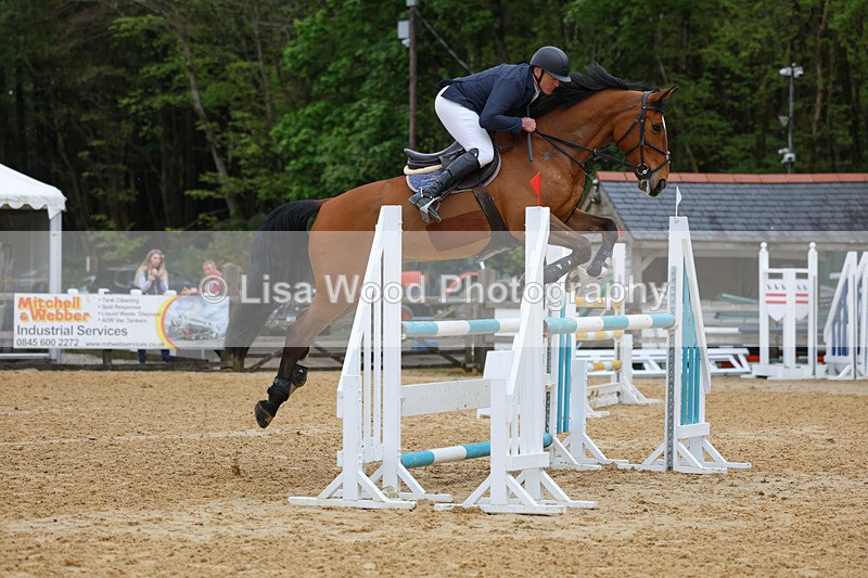 3E7A4199 - Class 7: Senior Foxhunter/1.20 open