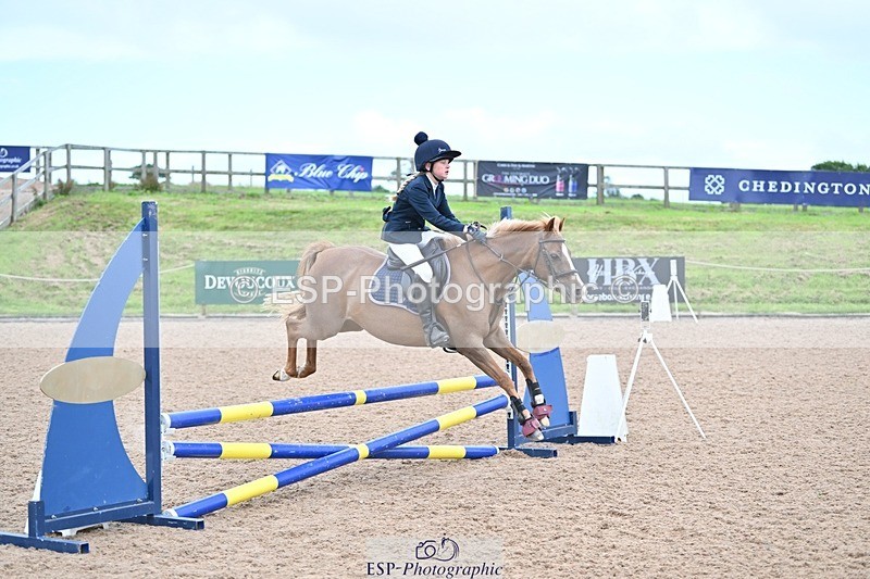 240813-165242-00323 - Classes 3A&B & 4 70cm