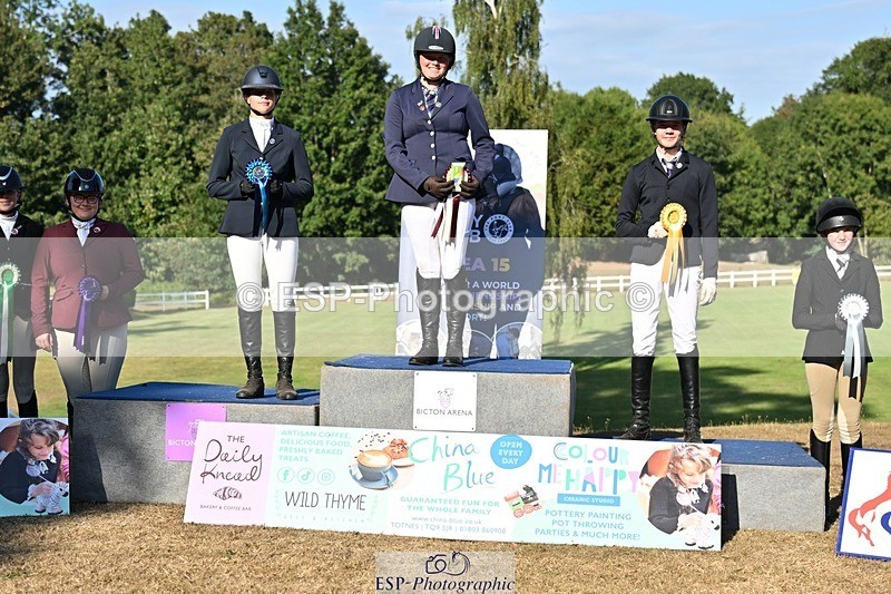 250822A-170953-24414 - Friday Presentations