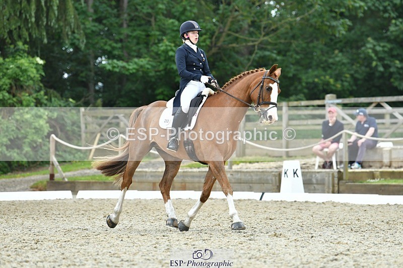 230525-121859-04222 - 208-NICO-Holly_Clarke-WEDTrotUp+DR
