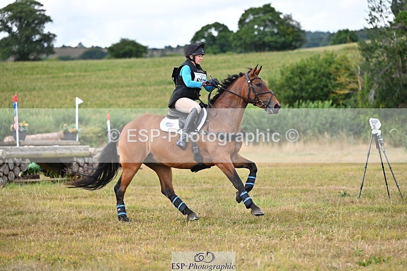 250803A-155302-16131 - O-687-Christina.Wiederkehr-KILLINAS.OISIN