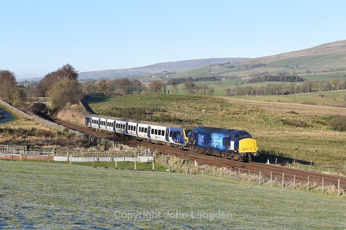 JL - 1.12.23 37611 & 331006 5Q17 Allerton - Skipton CS, Clapham - Little North Western (west to east)