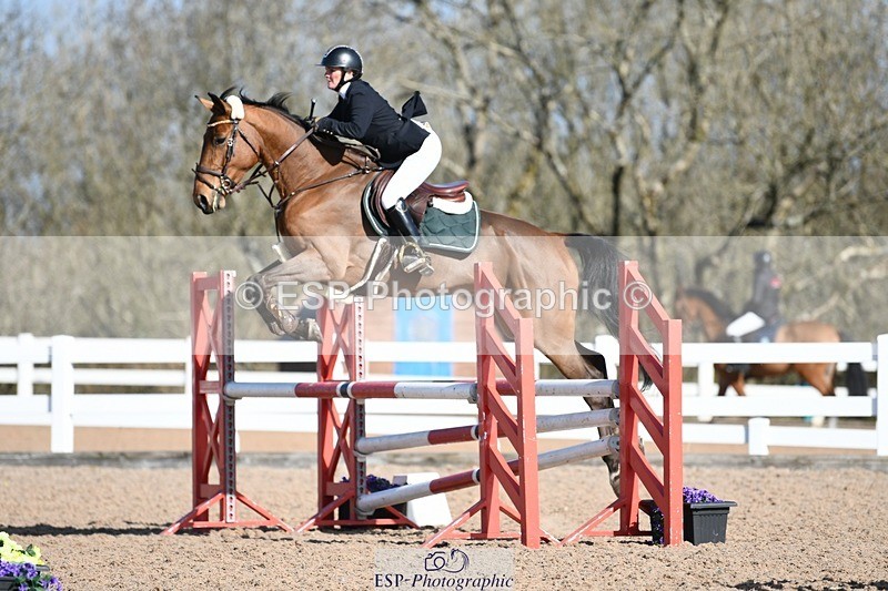 250330-102806-06122 - Cls 32 British Novice and 90cm