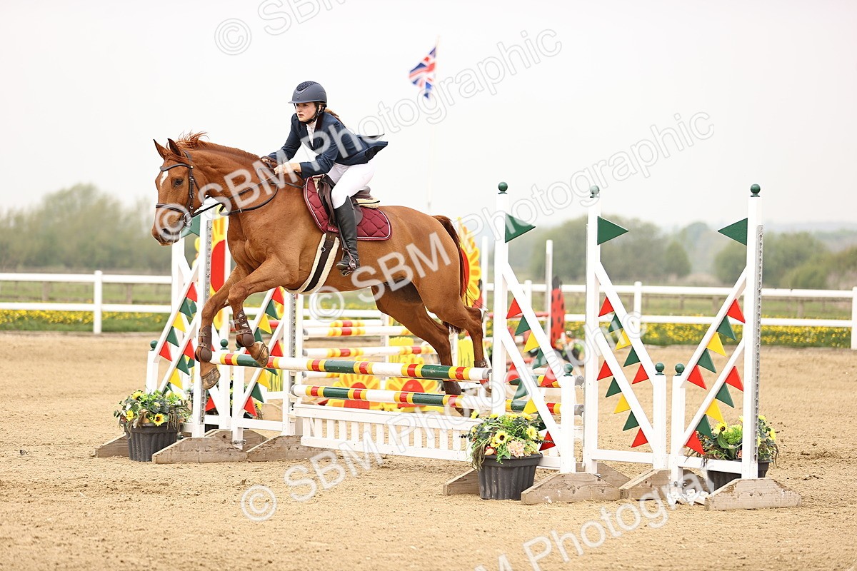  - Class 15 - Senior British novice - 90cm