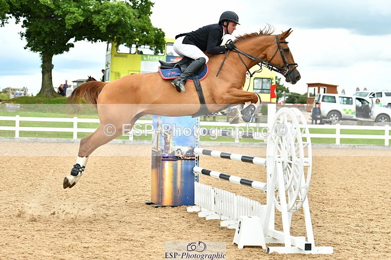 230721A-143403-06982 - Cls 22, 1 Star Gold 1.30m