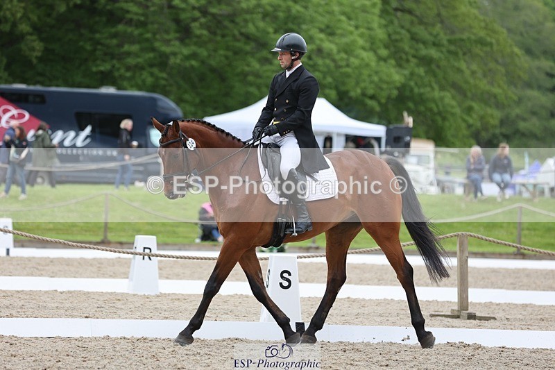 240523-172952-06149 - 324-COOMBELAND_SEMILLY-Rupert_Batting