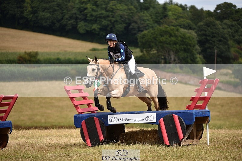 250802A-135112-04610 - B-090-Kate.Markham-SEYCHELLES.SILVER