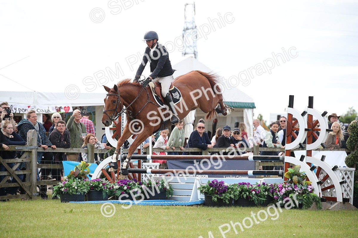 SBM_17465 - Class 208 - Senior Foxhunter 1.20m Open