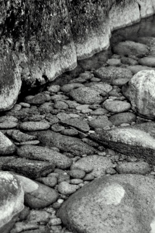 Pebbles - B&W01