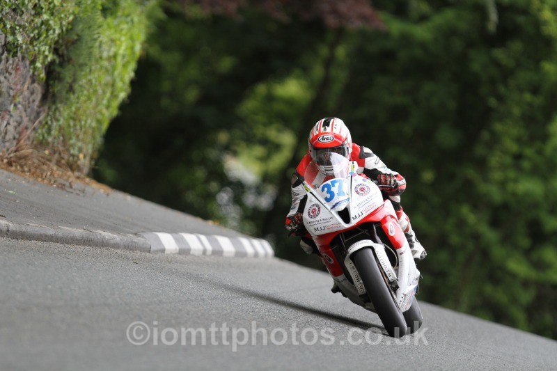 James Cowton Honda / F W Cowton Joiners - Monster Energy Supersport Race 1