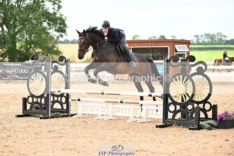 240802A-085032-03245 - Cls 21 A&B Brit Nov & 90cm Open