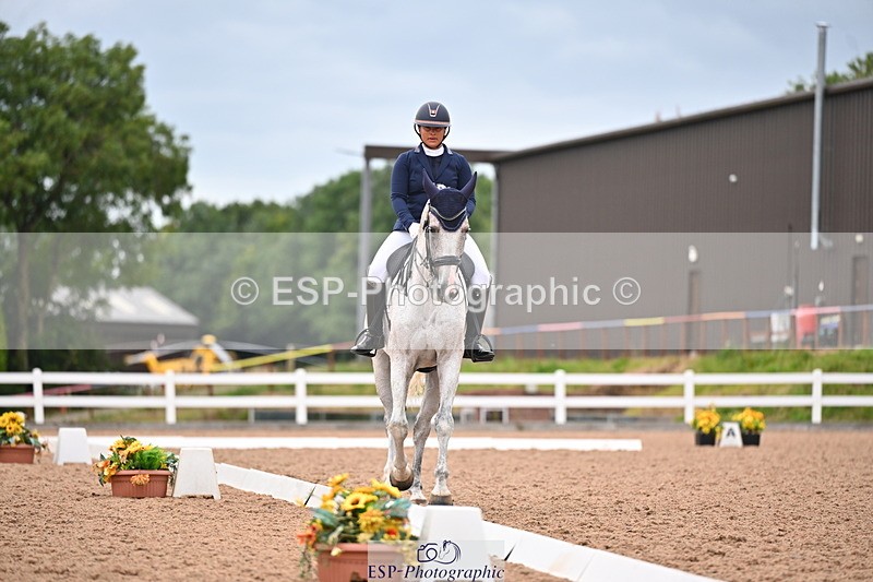 240817A-172720-10722 - 293-Layla.Ambersley-Broadbent-Galwaybay.Buddy