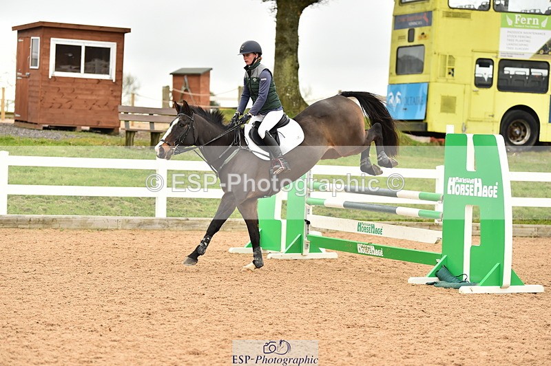 231122A-124404-00336 - Cls 4 Newcomers & 1.10m Open