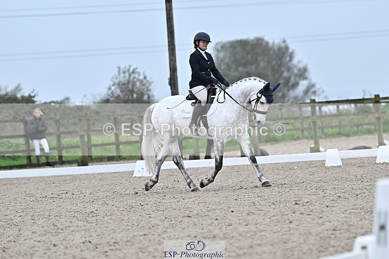 241103-144605-02625 - Novice 1 - 14.44 to 16.08