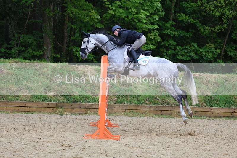3E7A7573 - Class 9: Senior 1.30m open