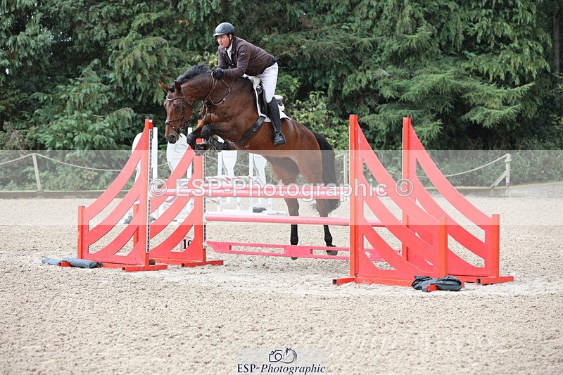 250831A-121238-10129 - Cls 42 Snr 1m Grand Prix