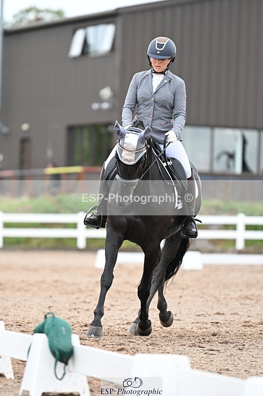 250907-120630-08215 - 011-Lee-Anne.PineMay.diamond