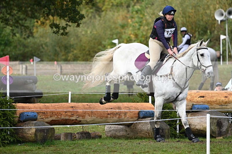 WJ6_2009 - 80cm Cam 1 Time 10:47 to 11:22