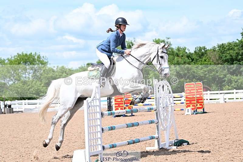 240619A-142917-00613 - Cls 4 Snr Newcomers and 1.10m Open