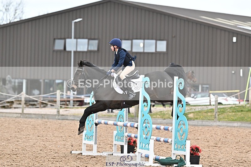 250414-112456-00504 - 90cm Round 1