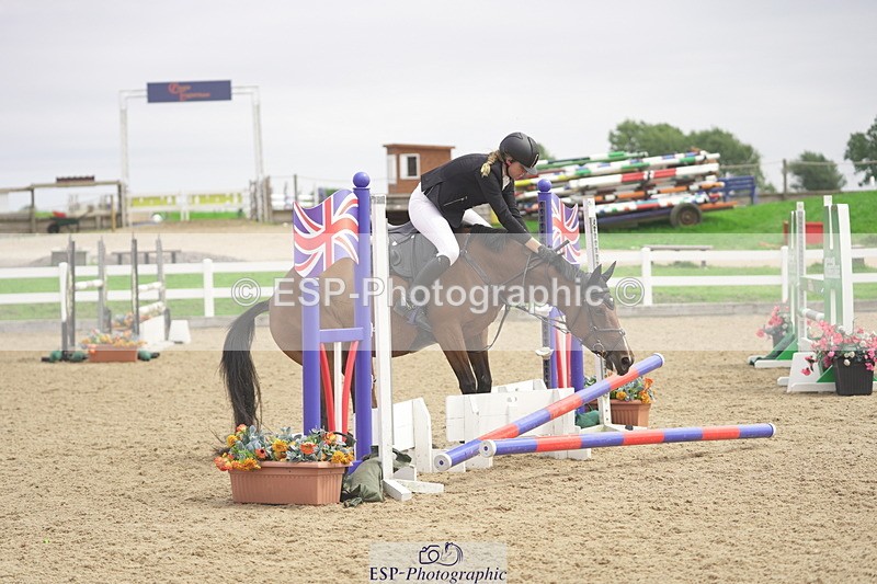 230810A-140144-02591 - Cls 4 1.05m Amateur Quali