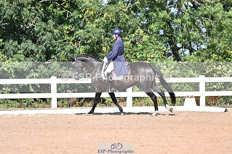 250816-101827-02403 - 046-Martyn.HumphreyIsabeau.May