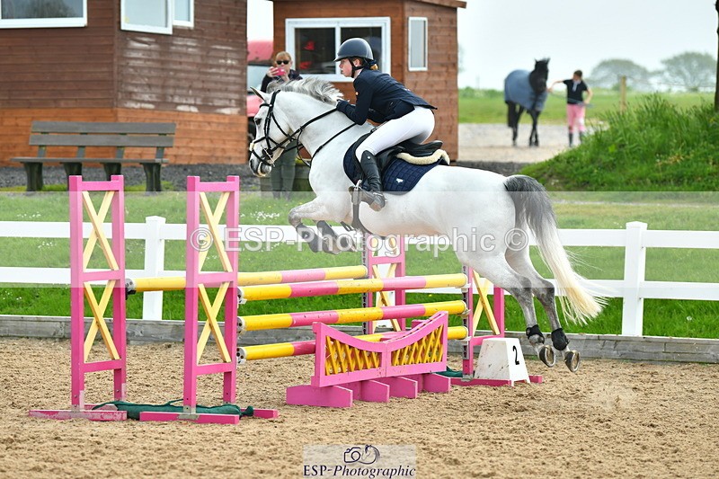 230514A-103723-02283 - Cls 22 Pony Discovery & 90cm Open