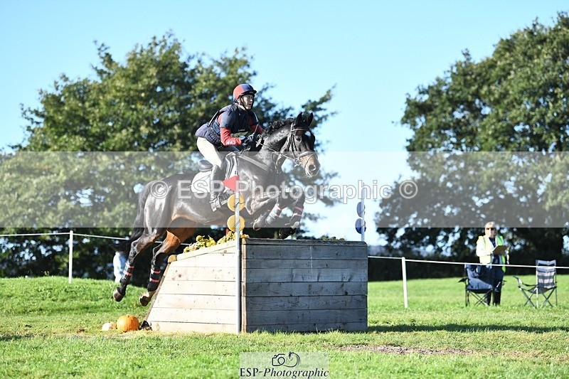 231022-104610-25678 - 234-HINDOCTRO-Louisa.Lockwood-XC