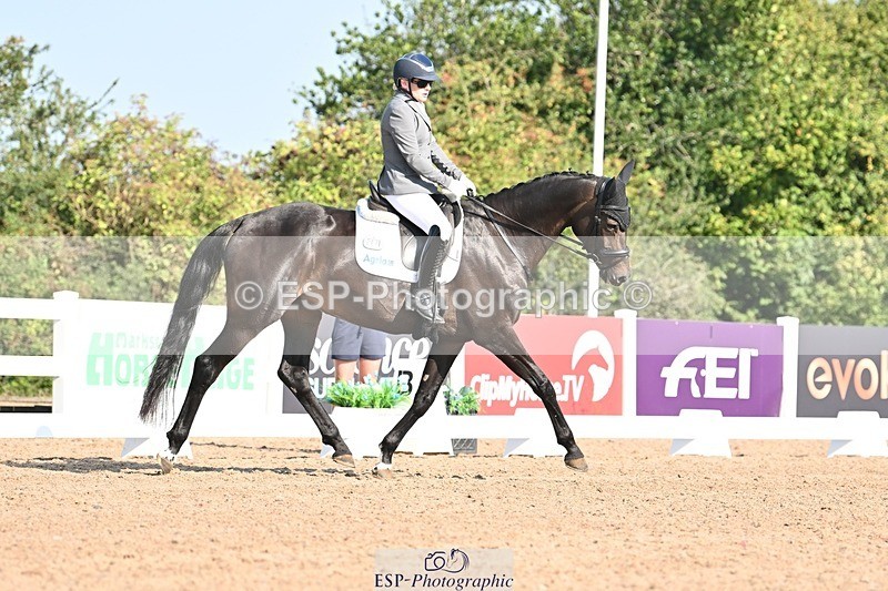 250816-093859-02641 - 094-Alicia.GriffithsSeagry.Danita