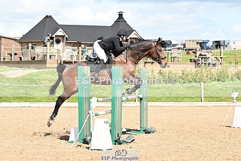 250416-131559-00984 - Cls 4 Newcomers and 1.10m