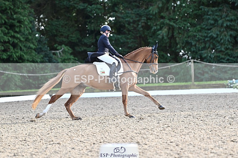 241023-155009-00786 - 010-Julia.Norman-SCOTCH.ON.THE.ROCK'Z