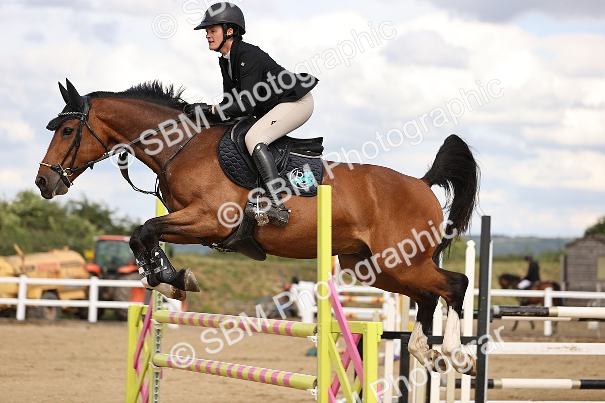 SBM_003787 - Class 13 - Senior Foxhunter - 1.20m