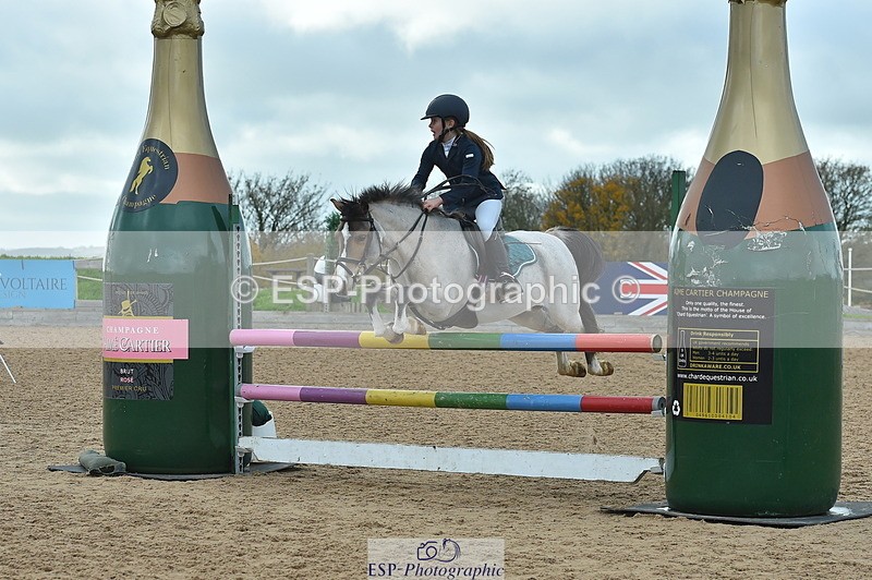 231119A-133230-06012 - Sun Cls 26 Springboard 128cm & 138cm