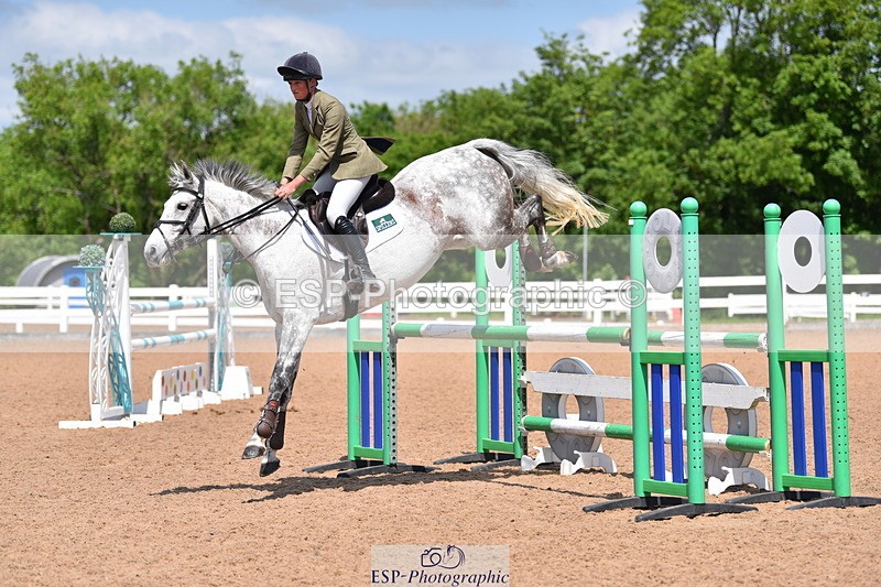 230531A-123840-00348 - Cls 4 Newcomers & 1.10m Open