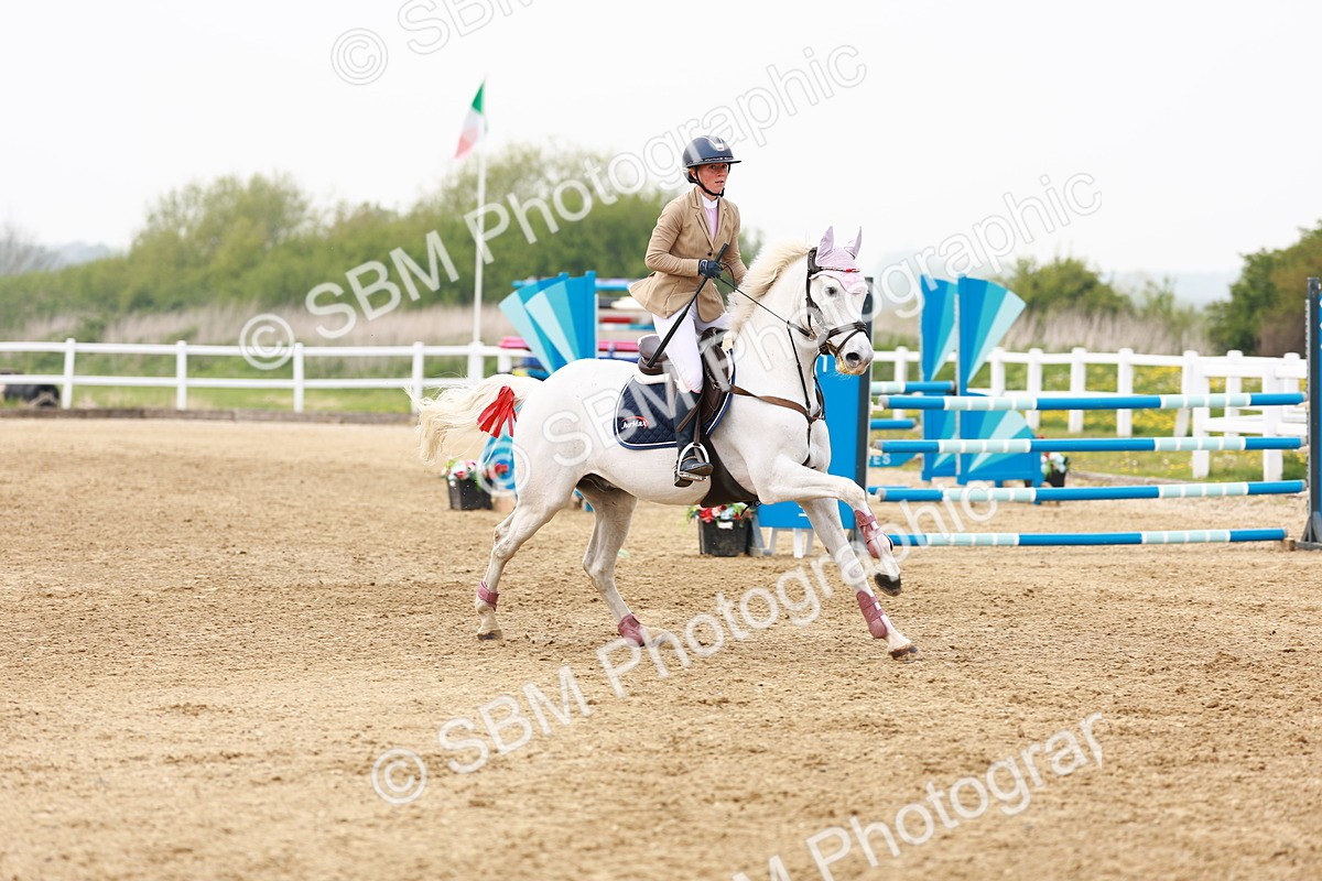  - Class 18 - Senior Newcomers - 1.10m