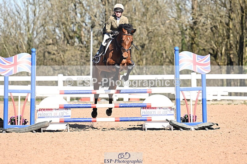 260318B-102923-00098 - Clear Round & Brit Nov 90cm