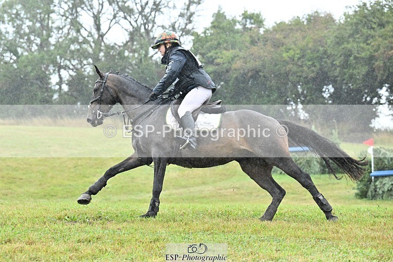 250830-152331-04835 - G-323-Fleur.Jackson