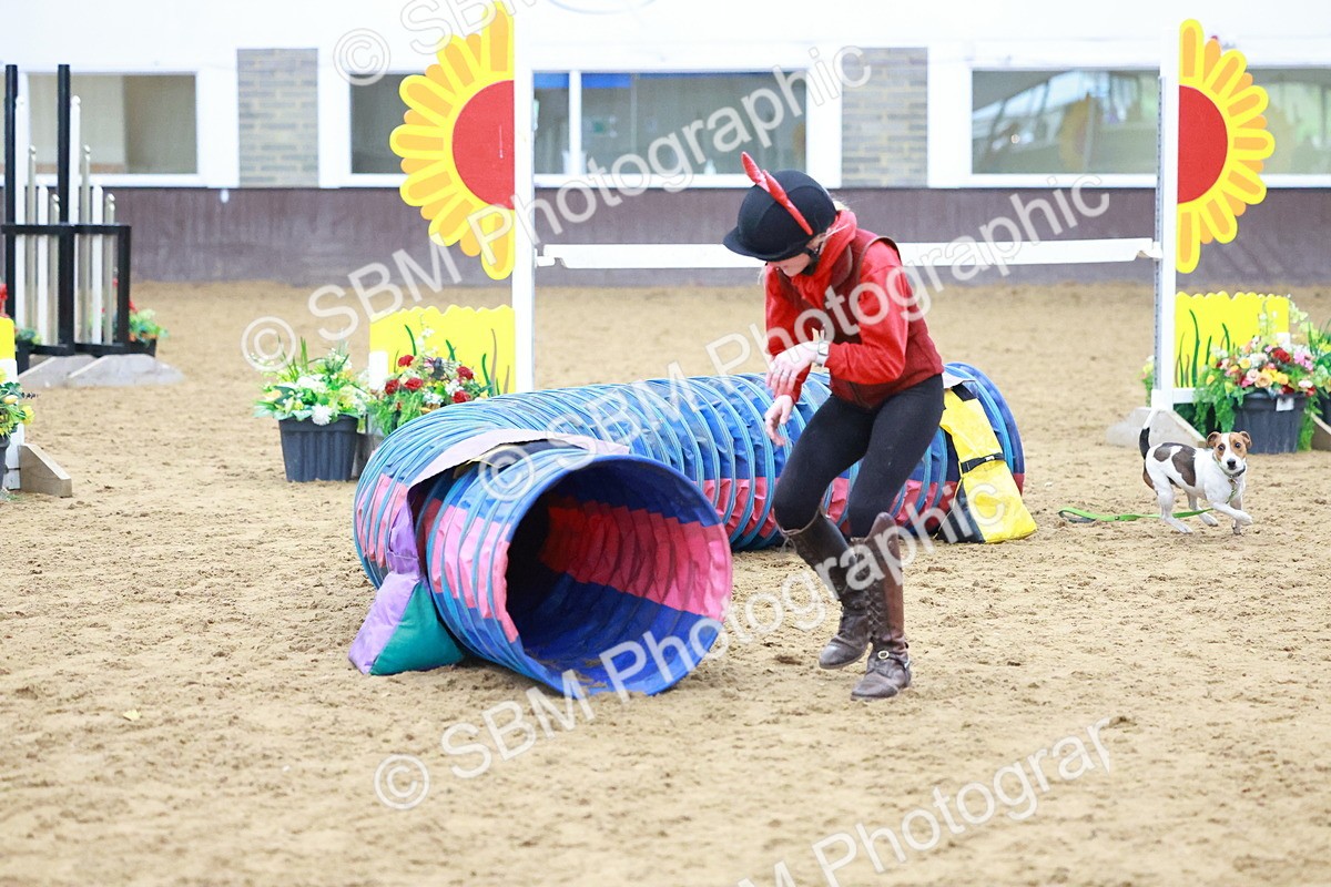 SBM_002108 - Class 3 - Horse & Hound (60cm)