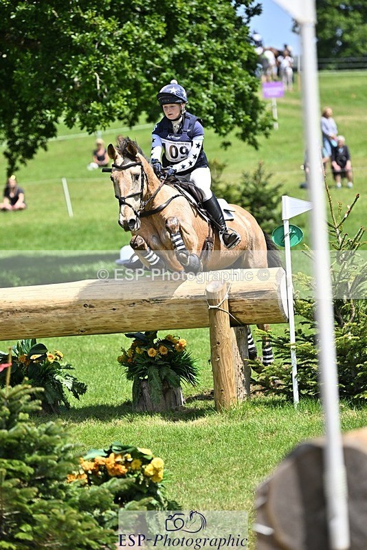 240525-130046-14285 - 109-MJM_BOBBY_DAZZLER-Rosie_Ringer