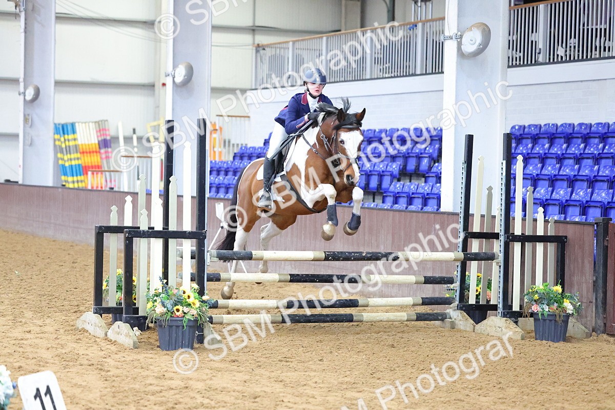 SBM_009532 - Class 20 - Senior British Novice/ 90cm Open - First Round (0.90m)
