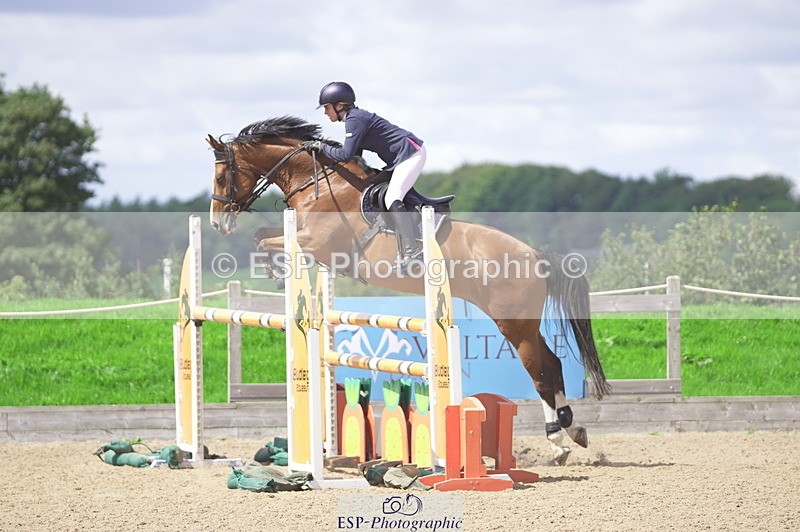 230806A-124128-02040 - Cls 14 Snr Foxhunter & 1.20m Open