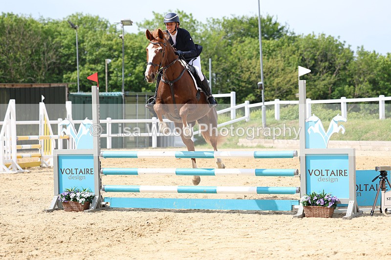3E7A8778 - Class 4: Senior British Novice/90cm open