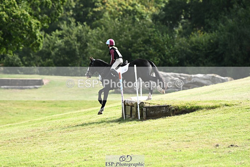 240825X-112655-32038 - 70cm XC 11.00 to 12.00