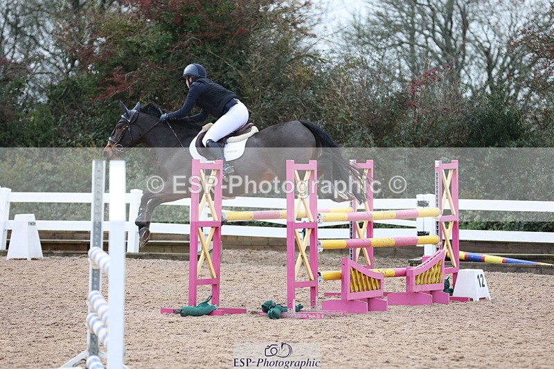 231112A-123432-04068 - Cls 19 Snr 1.05m Open