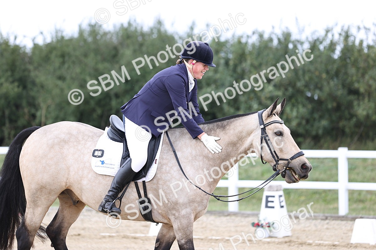 SBM_017929 - Class 14 - Novice 23 - 15.16-16.19